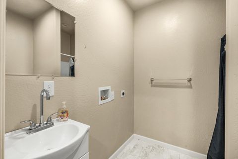 Tiny photo for 120 Linda Lane, Shady Cove, OR 97539 (MLS # 220219911)