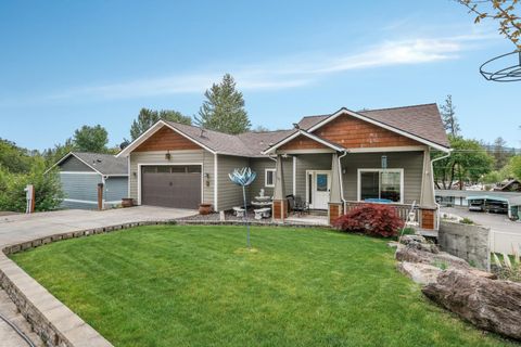 Tiny photo for 120 Linda Lane, Shady Cove, OR 97539 (MLS # 220219911)