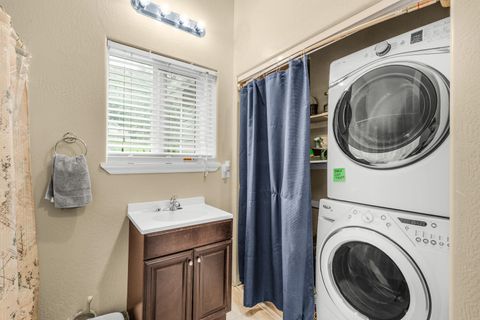 Tiny photo for 120 Linda Lane, Shady Cove, OR 97539 (MLS # 220219911)