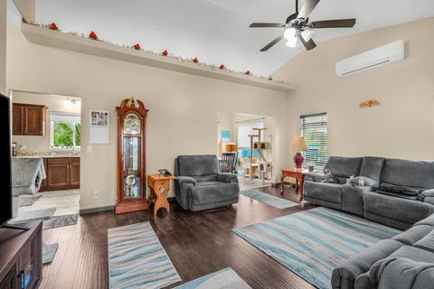 Photo of 120 Linda Lane, Shady Cove, OR 97539 (MLS # 220219911)