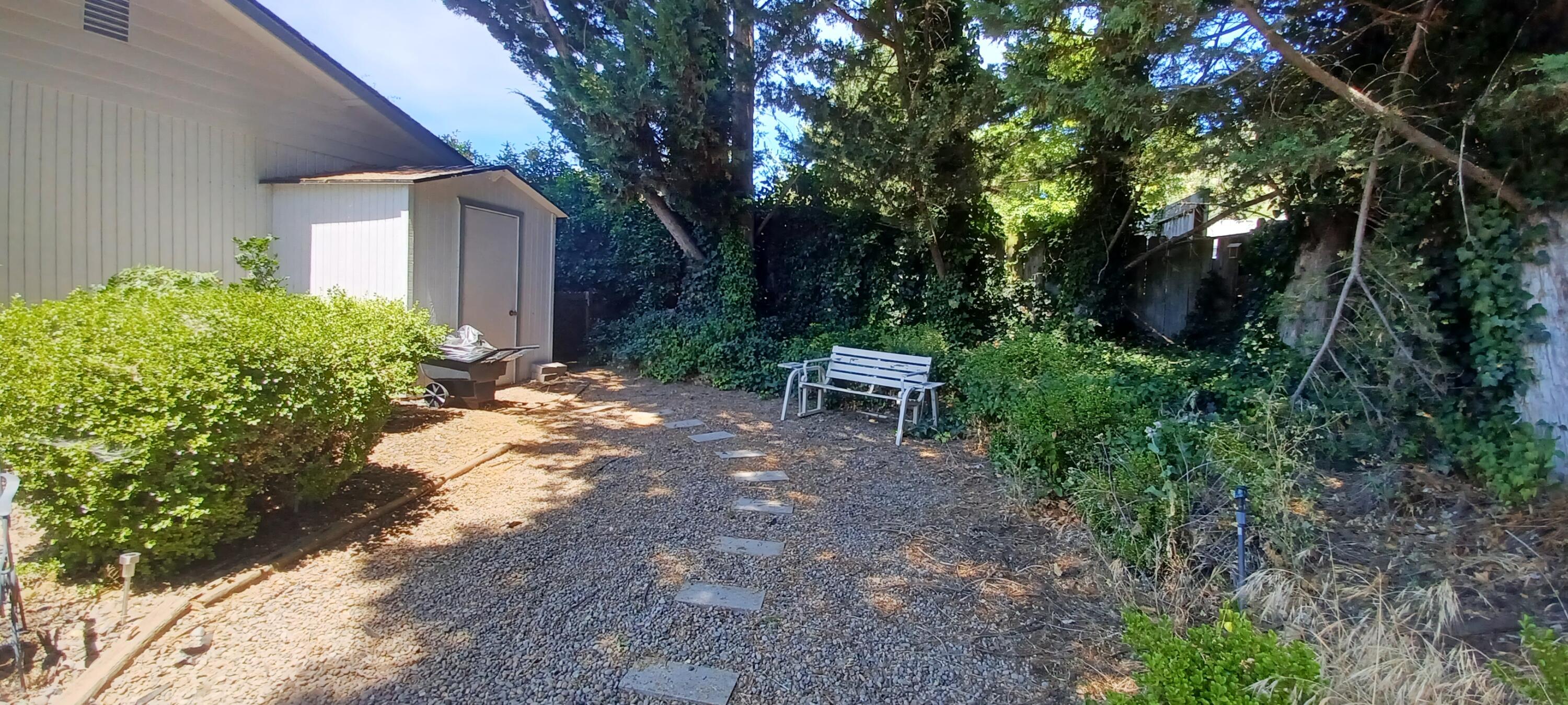 Sovereign Knoll Addition - Residential