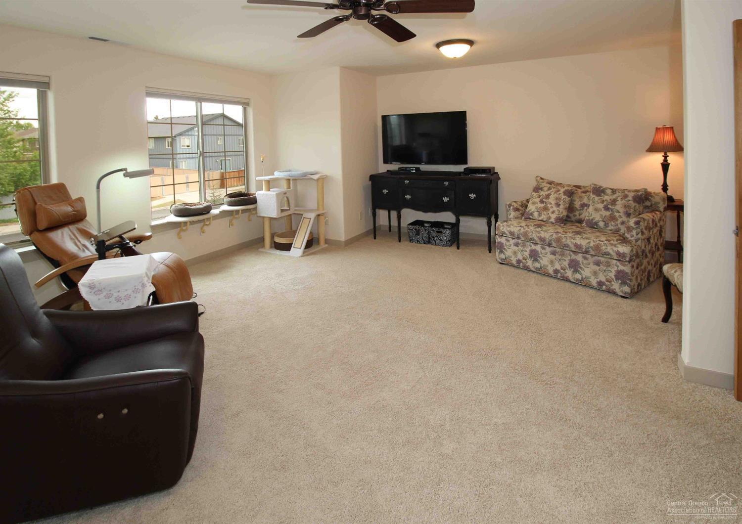 Pettigrew Highlands - Residential