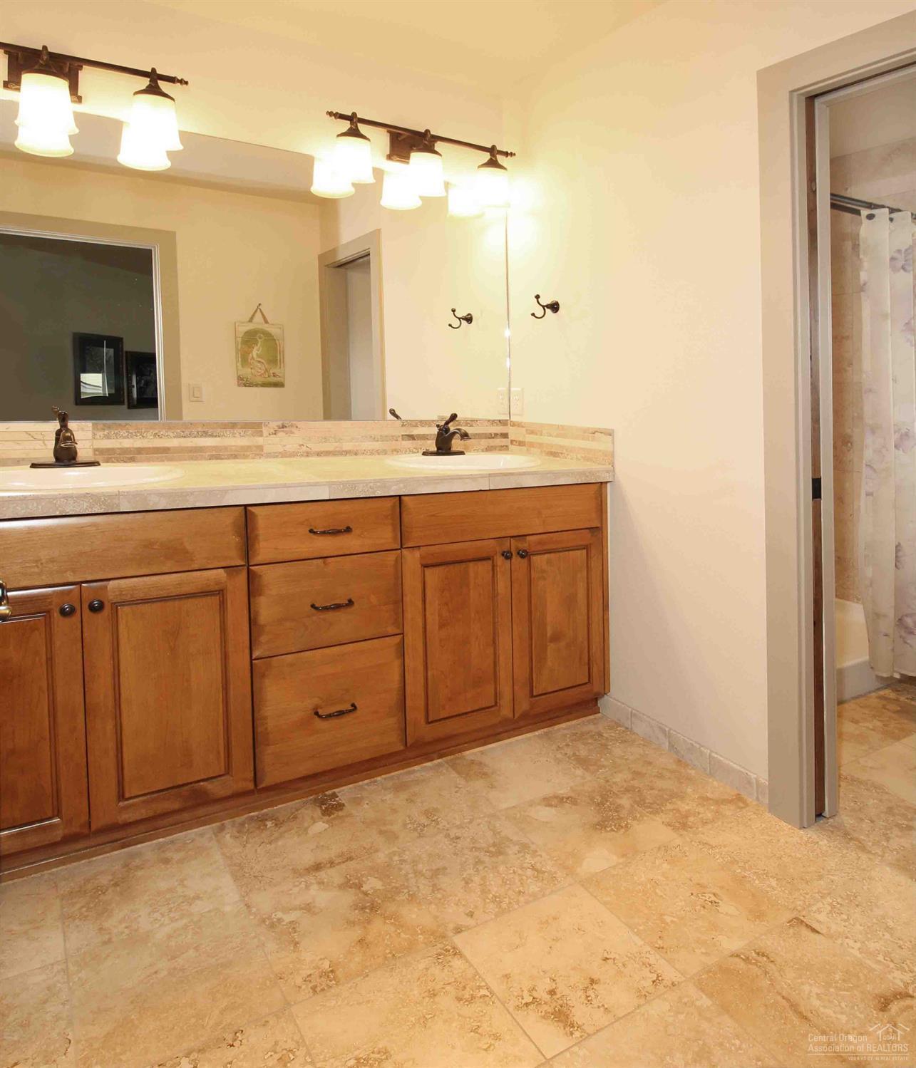 Pettigrew Highlands - Residential