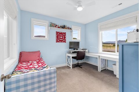 Tiny photo for 3811 Coal Mine Road, Medford, OR 97504 (MLS # 220217275)