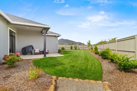 Tiny photo for 3811 Coal Mine Road, Medford, OR 97504 (MLS # 220217275)