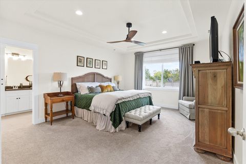 Tiny photo for 3811 Coal Mine Road, Medford, OR 97504 (MLS # 220217275)