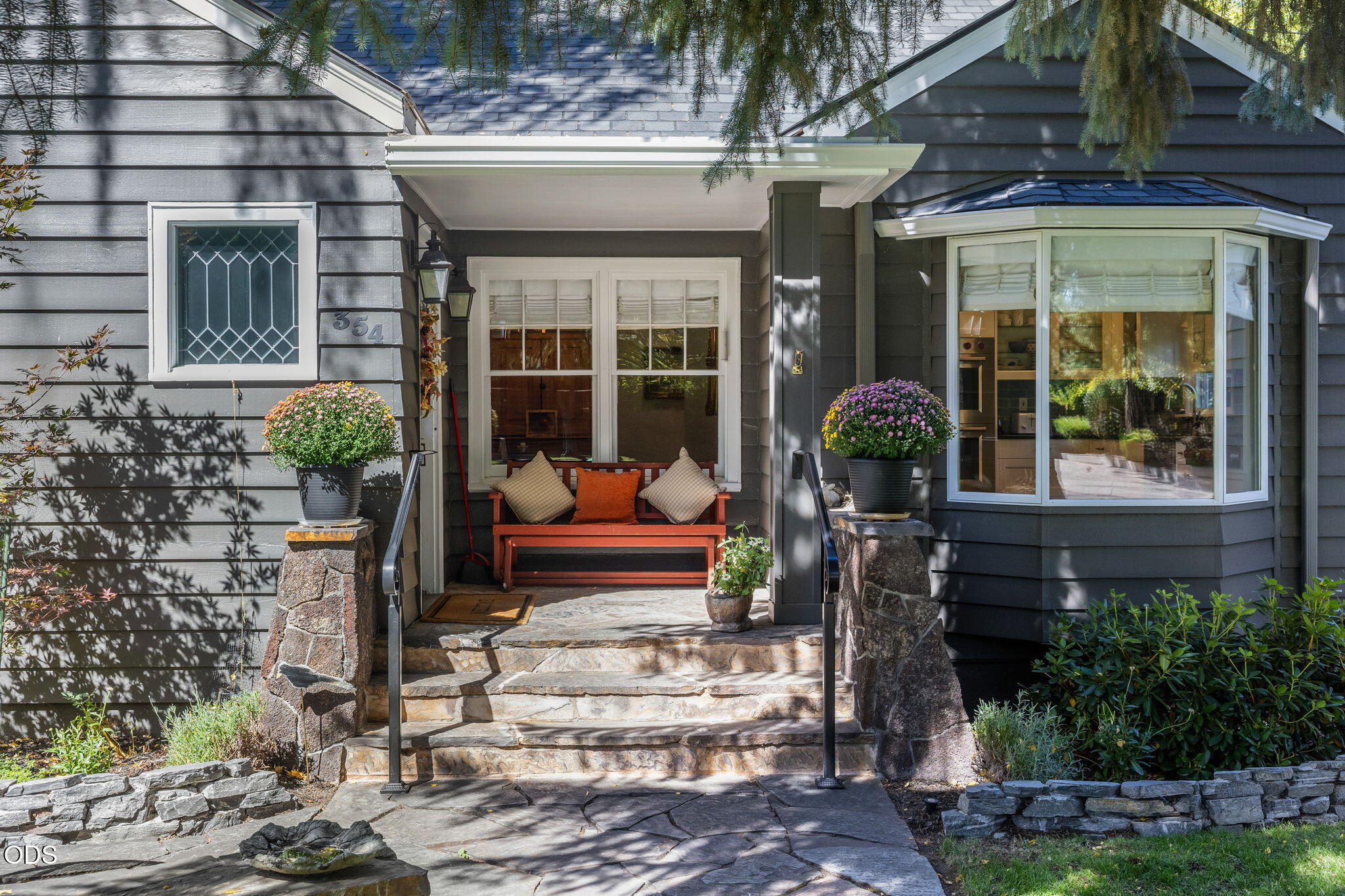 354 NW Drake Road