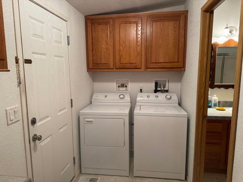 Tiny photo for 876 Ferry Road, Grants Pass, OR 97526 (MLS # 220215704)