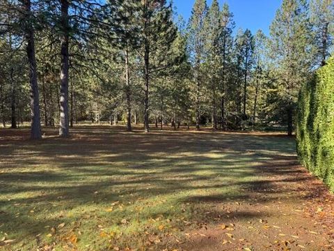 Tiny photo for 876 Ferry Road, Grants Pass, OR 97526 (MLS # 220215704)