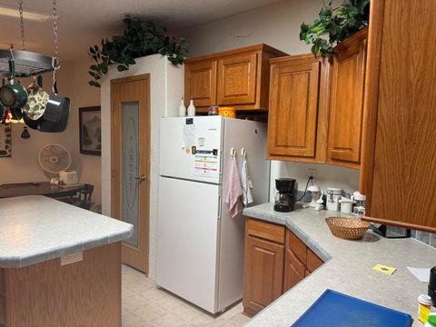 Tiny photo for 876 Ferry Road, Grants Pass, OR 97526 (MLS # 220215704)