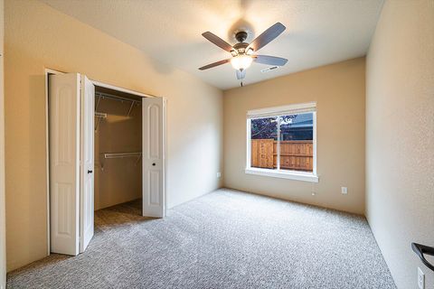 Tiny photo for 2850 Farmington Avenue, Medford, OR 97504 (MLS # 220211536)