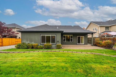 Tiny photo for 2850 Farmington Avenue, Medford, OR 97504 (MLS # 220211536)