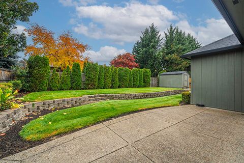 Tiny photo for 2850 Farmington Avenue, Medford, OR 97504 (MLS # 220211536)