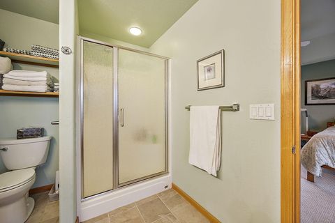 Tiny photo for 2070 Skyview Drive, Medford, OR 97501 (MLS # 220211531)