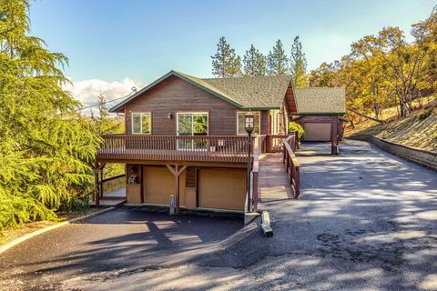 Tiny photo for 2070 Skyview Drive, Medford, OR 97501 (MLS # 220211531)