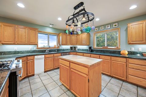 Tiny photo for 2070 Skyview Drive, Medford, OR 97501 (MLS # 220211531)