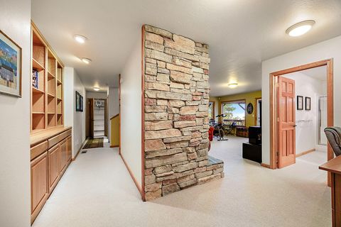 Tiny photo for 2070 Skyview Drive, Medford, OR 97501 (MLS # 220211531)