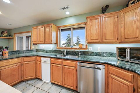 Tiny photo for 2070 Skyview Drive, Medford, OR 97501 (MLS # 220211531)