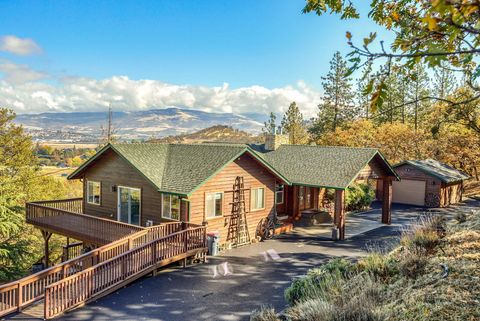 Tiny photo for 2070 Skyview Drive, Medford, OR 97501 (MLS # 220211531)