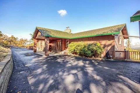 Tiny photo for 2070 Skyview Drive, Medford, OR 97501 (MLS # 220211531)