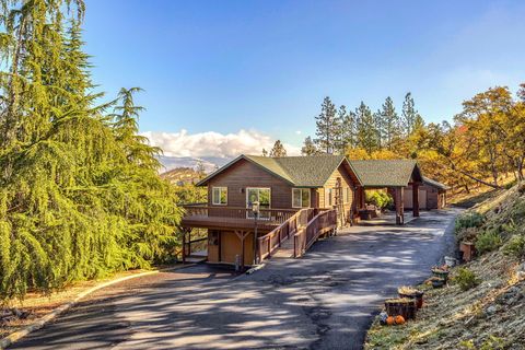 Tiny photo for 2070 Skyview Drive, Medford, OR 97501 (MLS # 220211531)