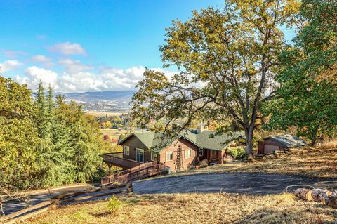 Tiny photo for 2070 Skyview Drive, Medford, OR 97501 (MLS # 220211531)