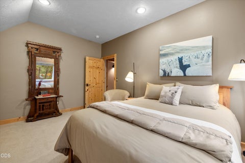 Tiny photo for 14879 Chuckwagon Court, Sisters, OR 97759 (MLS # 220223198)