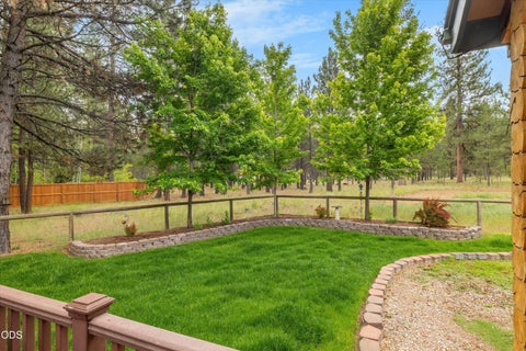 Tiny photo for 14879 Chuckwagon Court, Sisters, OR 97759 (MLS # 220223198)