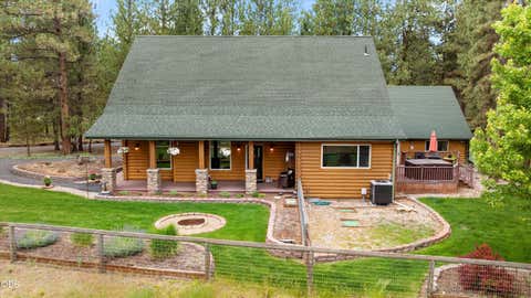 Tiny photo for 14879 Chuckwagon Court, Sisters, OR 97759 (MLS # 220223198)