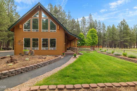 Tiny photo for 14879 Chuckwagon Court, Sisters, OR 97759 (MLS # 220223198)