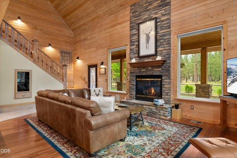 Tiny photo for 14879 Chuckwagon Court, Sisters, OR 97759 (MLS # 220223198)