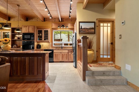 Tiny photo for 14879 Chuckwagon Court, Sisters, OR 97759 (MLS # 220223198)