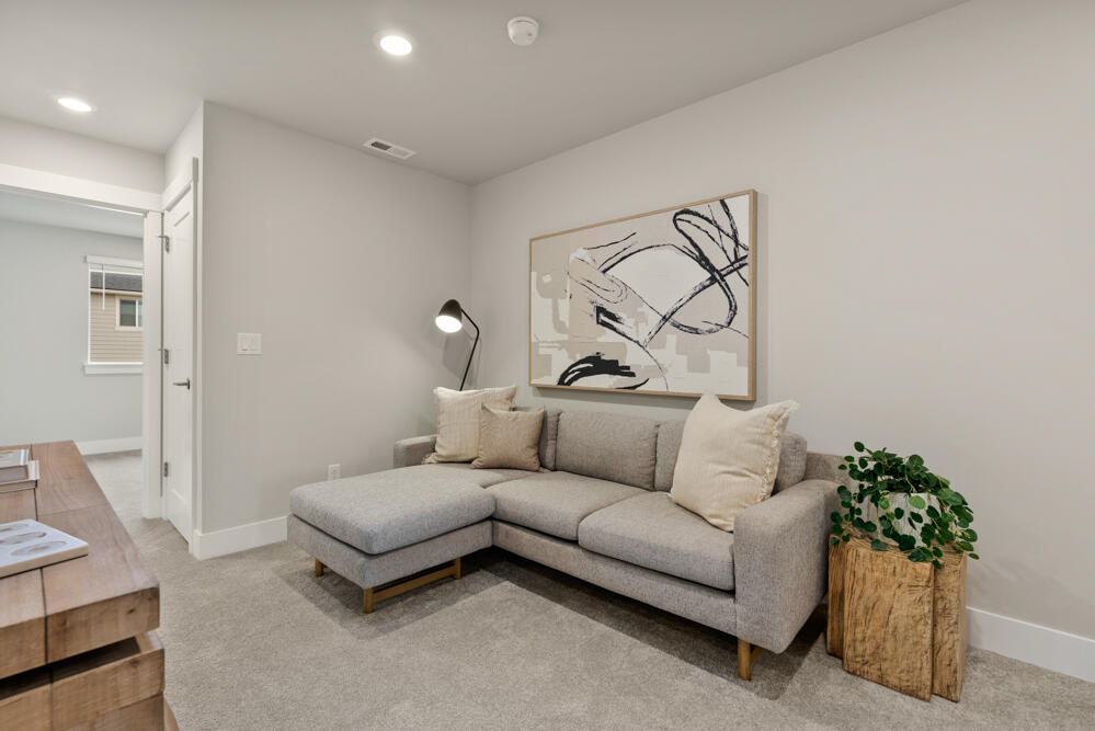 20732 SE Scout Place