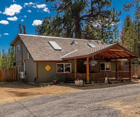 Photo of 17545 Holgate Court, La Pine, OR 97739 (MLS # 220205716)
