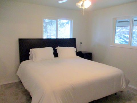 Tiny photo for 414 N Baker Avenue, Chiloquin, OR 97624 (MLS # 220217018)