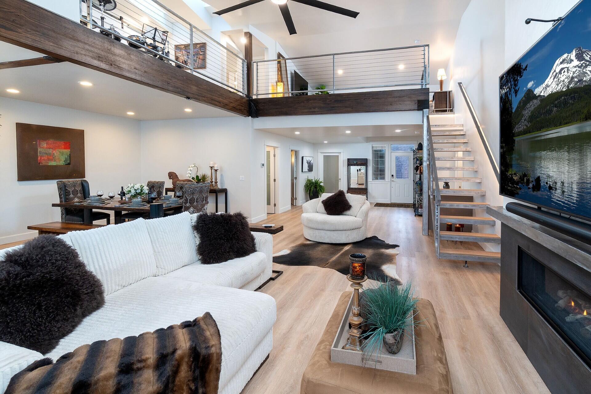 60486 Seventh Mountain Drive