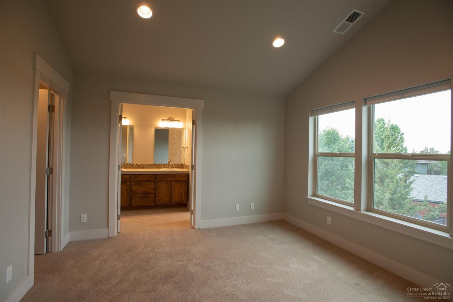 Terrango Glen - Residential