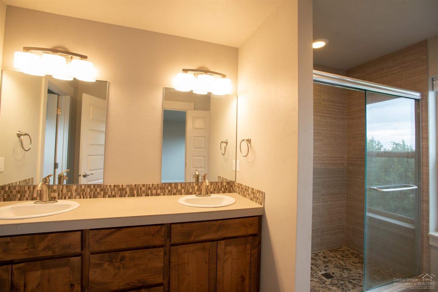 Terrango Glen - Residential