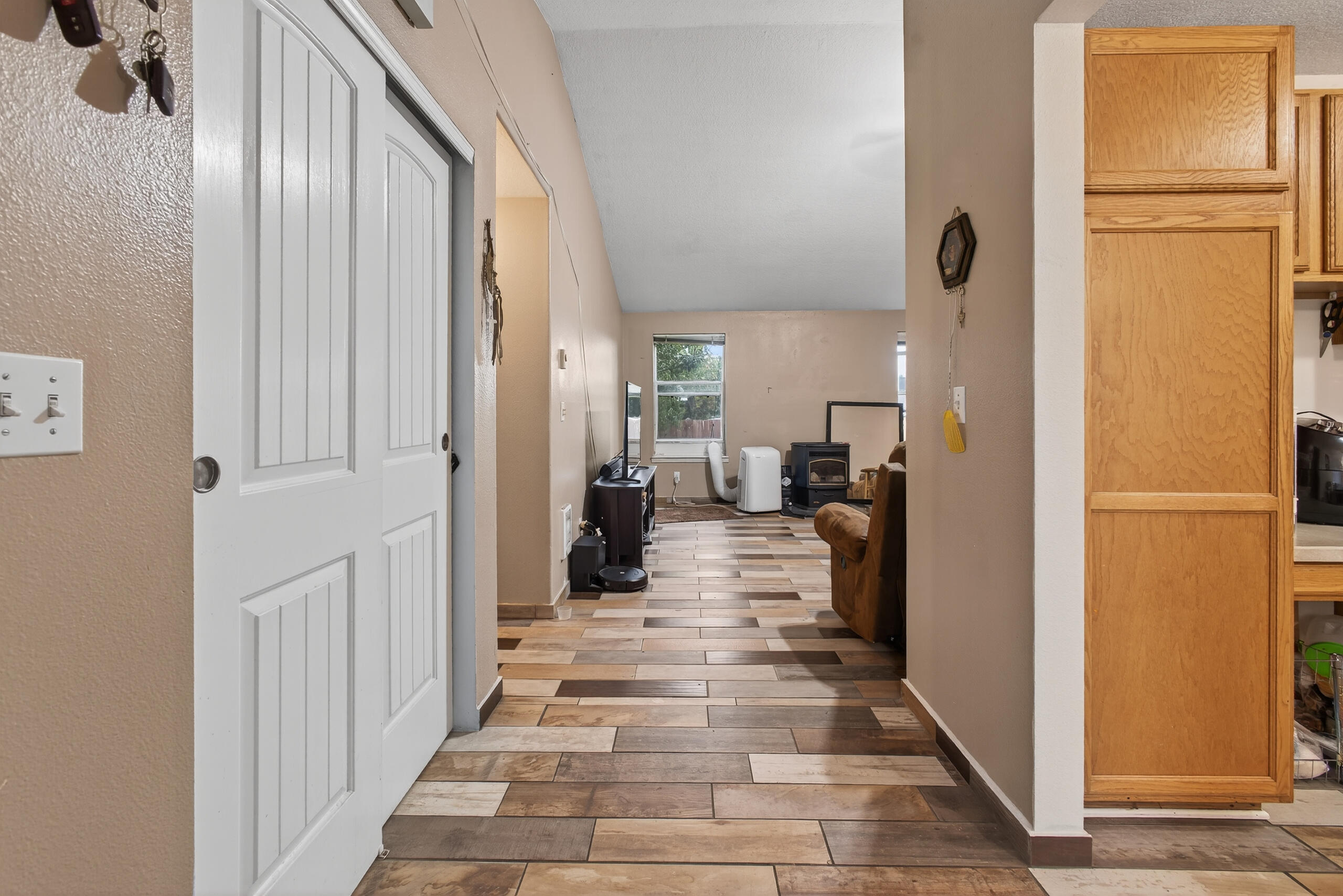 2937 SW Salmon Avenue