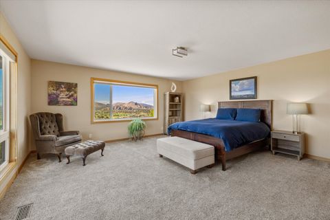 Tiny photo for 3124 NW Lynch Way, Redmond, OR 97756 (MLS # 220219617)