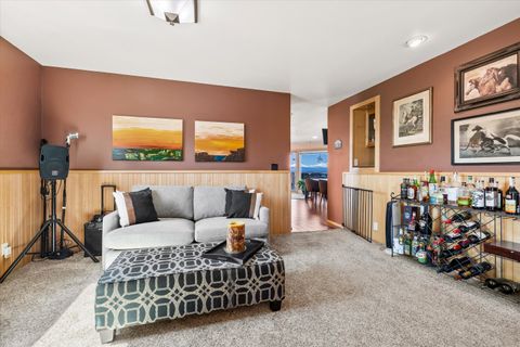 Tiny photo for 3124 NW Lynch Way, Redmond, OR 97756 (MLS # 220219617)