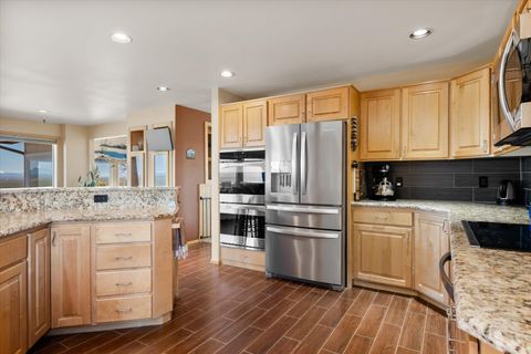 Tiny photo for 3124 NW Lynch Way, Redmond, OR 97756 (MLS # 220219617)