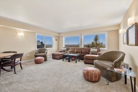 Tiny photo for 3124 NW Lynch Way, Redmond, OR 97756 (MLS # 220219617)