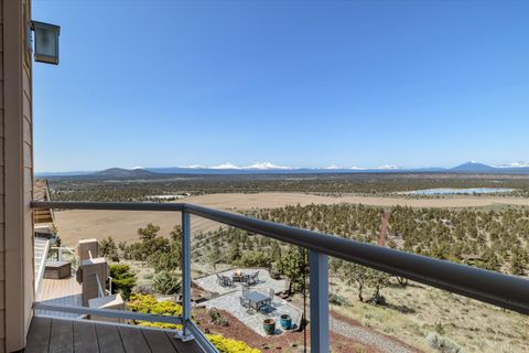 Tiny photo for 3124 NW Lynch Way, Redmond, OR 97756 (MLS # 220219617)