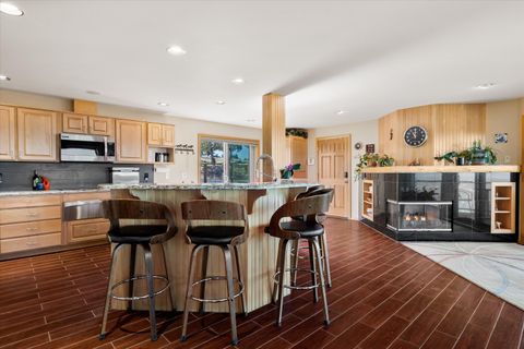 Tiny photo for 3124 NW Lynch Way, Redmond, OR 97756 (MLS # 220219617)