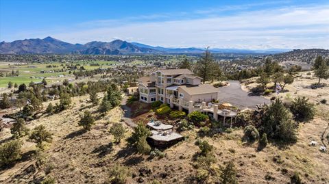 Tiny photo for 3124 NW Lynch Way, Redmond, OR 97756 (MLS # 220219617)