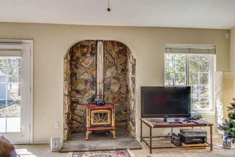 Tiny photo for 144927 Ringo Court, La Pine, OR 97739 (MLS # 220226000)
