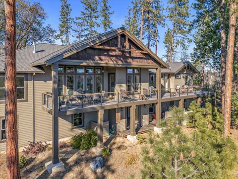 Tiny photo for 815 Gold Rush Way, Jacksonville, OR 97530 (MLS # 220214373)