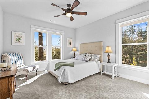 Tiny photo for 815 Gold Rush Way, Jacksonville, OR 97530 (MLS # 220214373)