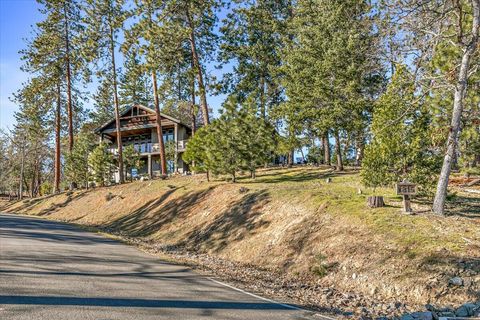 Tiny photo for 815 Gold Rush Way, Jacksonville, OR 97530 (MLS # 220214373)